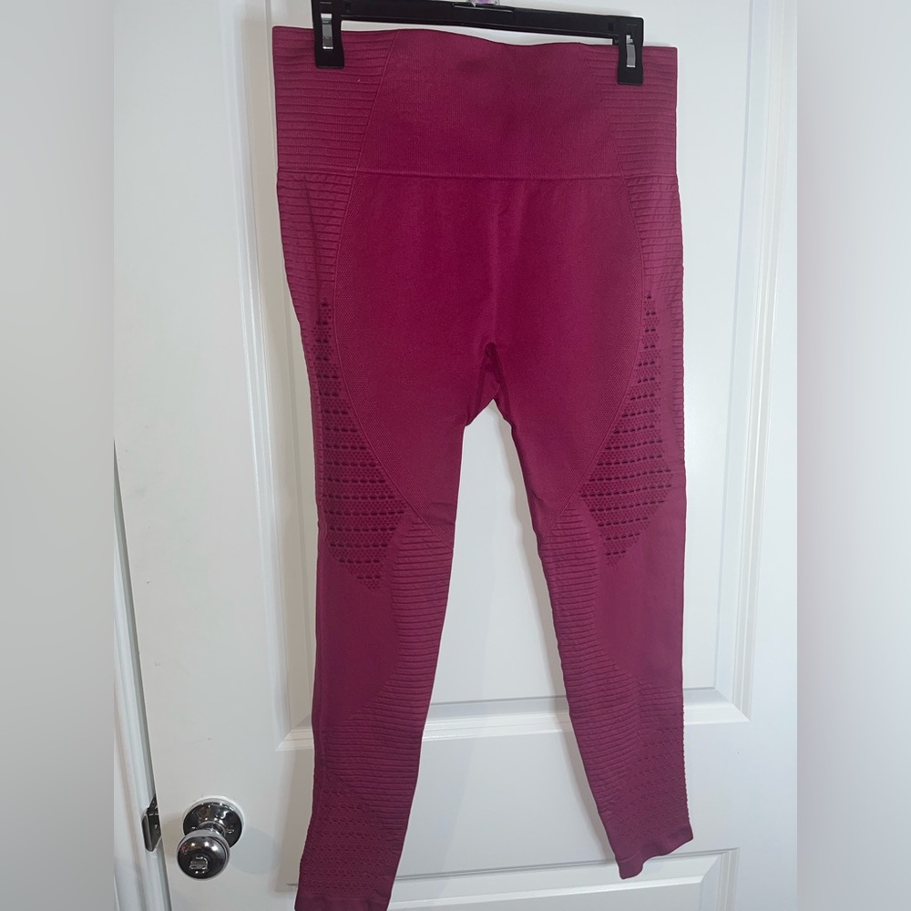 Fabletics SculptKnit® Port Wine HighWaisted Ribbed Texture OpenWork Leggings LG